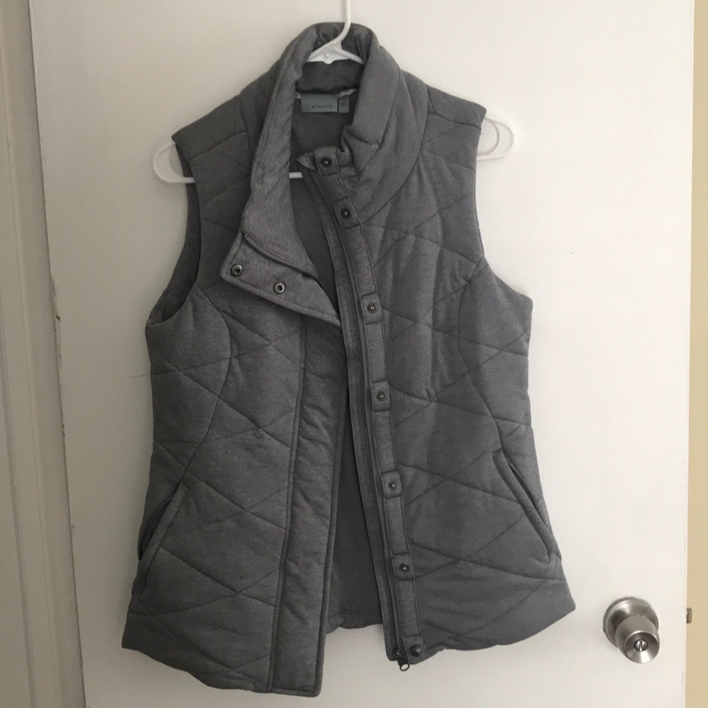 Athleta Puffer Vest